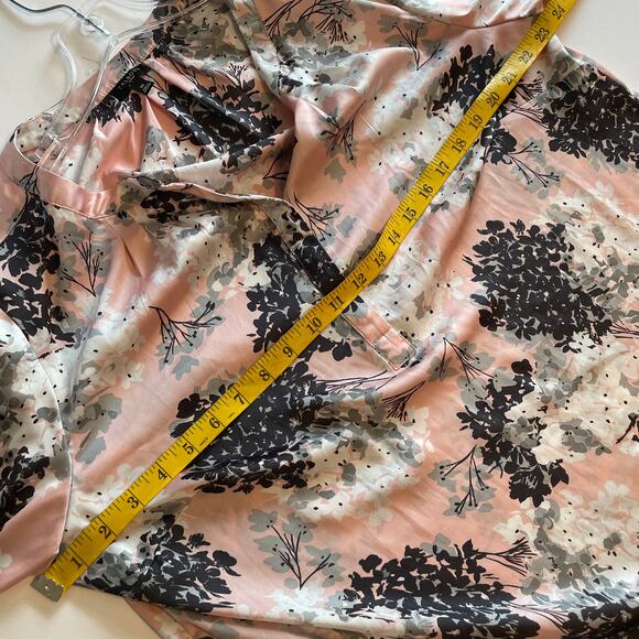 Talbots Woman Floral Blouse Womens Size 1X Pink Gray Black V-Neck Career Top - Picture 8 of 9